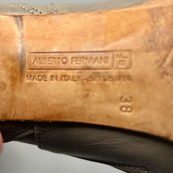 Alberto Fermani Taupe Leather Heel Side Zip Ankle Bootie Boots Size 38 EU 7.5 US - Picture 10 of 15